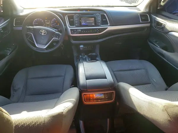 5TDZARFH9JS037925 2018 TOYOTA HIGHLANDER - Image 8