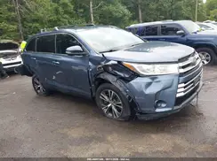 5TDZARFH9KS043533 2019 TOYOTA HIGHLANDER