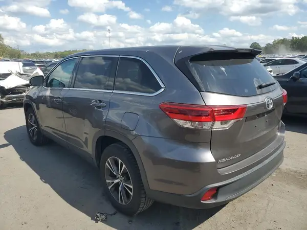 5TDZARFH9KS052345 2019 TOYOTA HIGHLANDER - Image 2