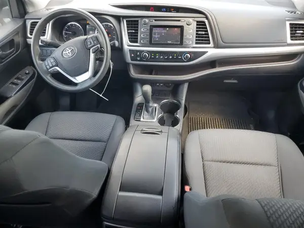 5TDZARFH9KS052345 2019 TOYOTA HIGHLANDER - Image 8