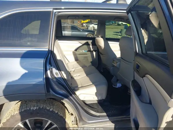 5TDZARFH9KS053978 2019 TOYOTA HIGHLANDER - Image 8
