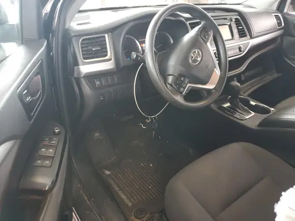 5TDZARFH9KS055259 2019 TOYOTA HIGHLANDER - Image 8