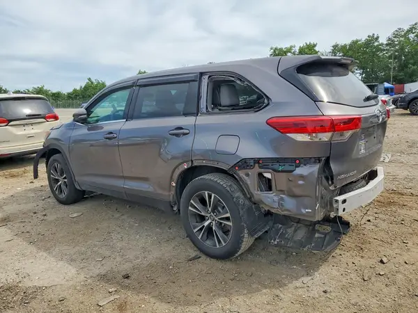 5TDZARFH9KS056945 2019 TOYOTA HIGHLANDER - Image 2