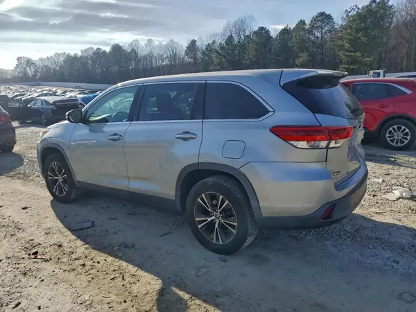 5TDZARFH9KS060400 2019 TOYOTA HIGHLANDER - Image 2