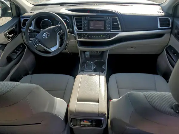 5TDZARFH9KS060400 2019 TOYOTA HIGHLANDER - Image 8