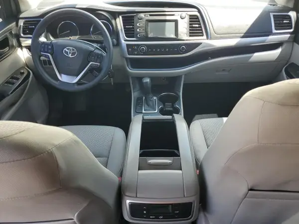 5TDZARFHXGS017370 2016 TOYOTA HIGHLANDER - Image 8