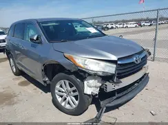 5TDZARFHXGS018759 2016 TOYOTA HIGHLANDER