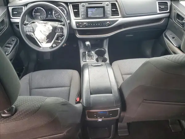 5TDZARFHXGS020107 2016 TOYOTA HIGHLANDER - Image 8