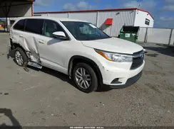 5TDZARFHXGS020804 2016 TOYOTA HIGHLANDER