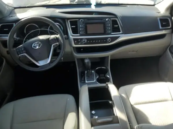 5TDZARFHXGS021435 2016 TOYOTA HIGHLANDER - Image 8