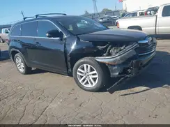 5TDZARFHXGS021726 2016 TOYOTA HIGHLANDER