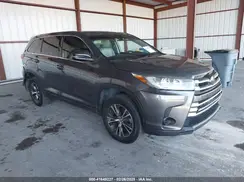5TDZARFHXHS027219 2017 TOYOTA HIGHLANDER