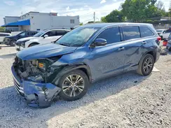 5TDZARFHXHS032355 2017 TOYOTA HIGHLANDER