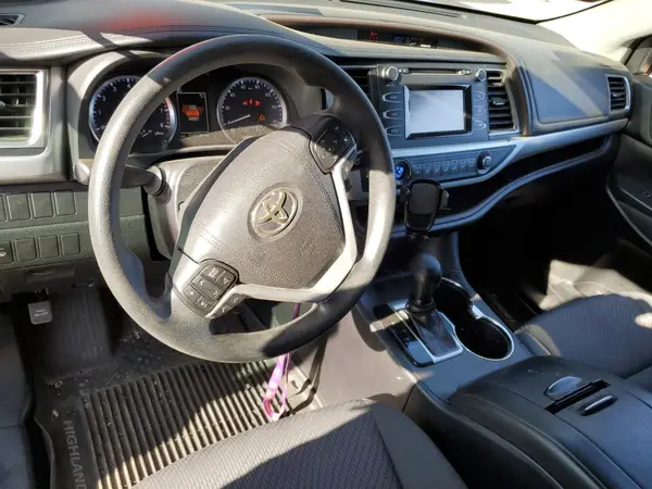 5TDZARFHXJS033558 2018 TOYOTA HIGHLANDER - Image 8