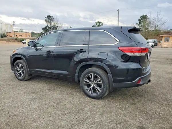 5TDZARFHXJS037206 2018 TOYOTA HIGHLANDER - Image 2