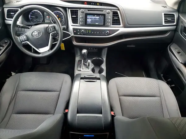5TDZARFHXJS037206 2018 TOYOTA HIGHLANDER - Image 8