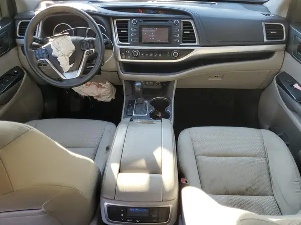 5TDZARFHXJS037240 2018 TOYOTA HIGHLANDER - Image 8