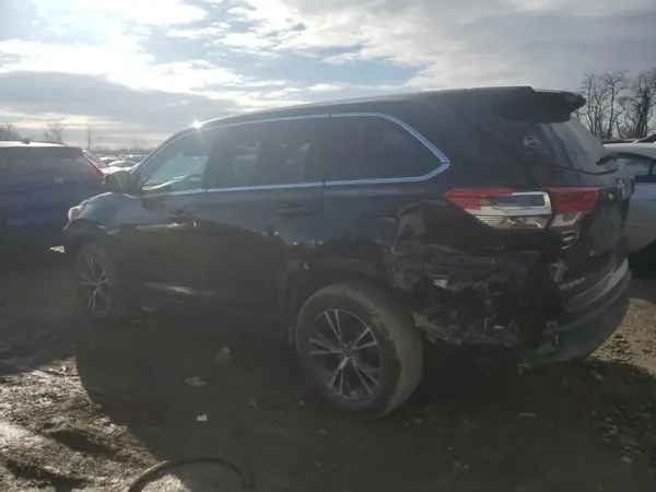 5TDZARFHXJS039831 2018 TOYOTA HIGHLANDER - Image 2