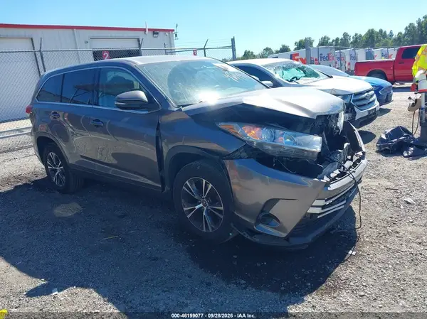 5TDZARFHXJS039943 2018 TOYOTA HIGHLANDER - Image 1