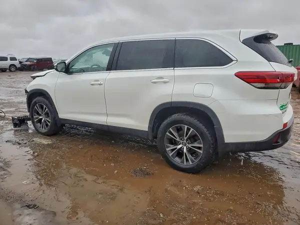 5TDZARFHXKS042505 2019 TOYOTA HIGHLANDER - Image 2