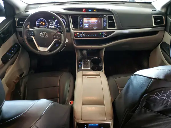 5TDZARFHXKS043671 2019 TOYOTA HIGHLANDER - Image 8