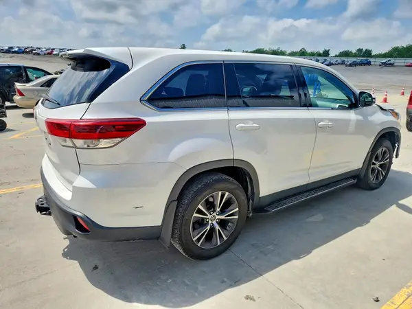 2019 TOYOTA HIGHLANDER COPART lot 50440236 auction photo 3