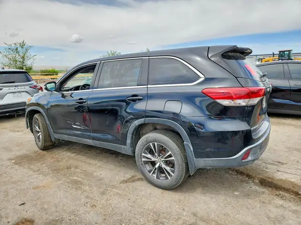 5TDZARFHXKS048174 2019 TOYOTA HIGHLANDER - Image 2