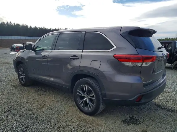 5TDZARFHXKS048434 2019 TOYOTA HIGHLANDER - Image 2