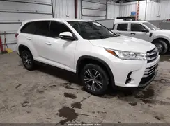 5TDZARFHXKS050572 2019 TOYOTA HIGHLANDER