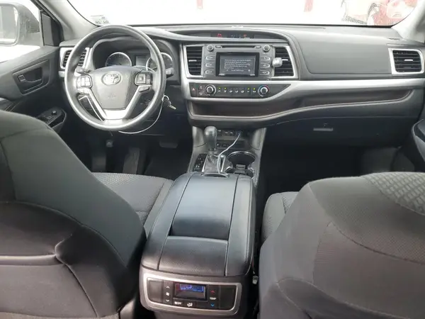 5TDZARFHXKS051883 2019 TOYOTA HIGHLANDER - Image 8