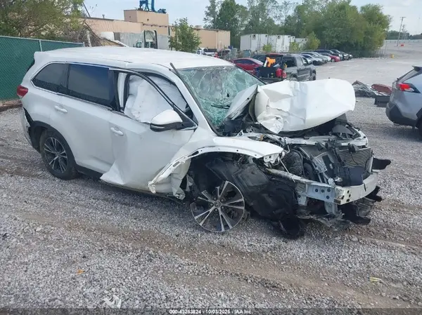 5TDZARFHXKS060678 2019 TOYOTA HIGHLANDER - Image 1