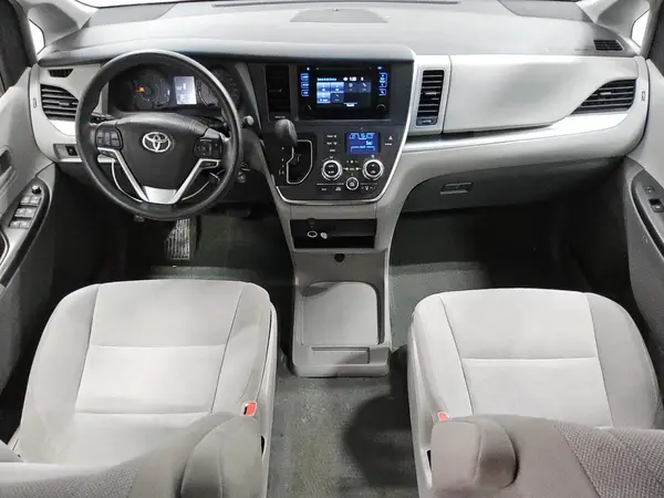 5TDZK3DC0GS732871 2016 TOYOTA SIENNA - Image 8