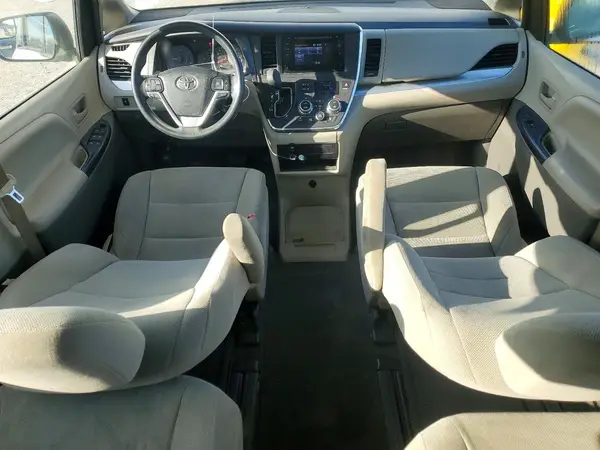 5TDZK3DC0GS765899 2016 TOYOTA SIENNA - Image 8