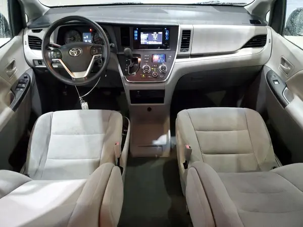 5TDZK3DC1GS734354 2016 TOYOTA SIENNA - Image 8