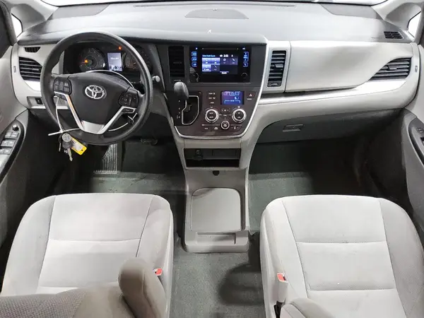 5TDZK3DC1GS734726 2016 TOYOTA SIENNA - Image 8