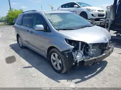 5TDZK3DC2GS728241 2016 TOYOTA SIENNA