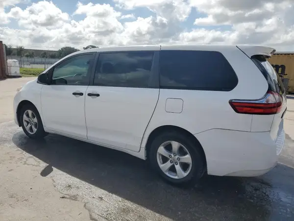 5TDZK3DC3GS764259 2016 TOYOTA SIENNA - Image 2