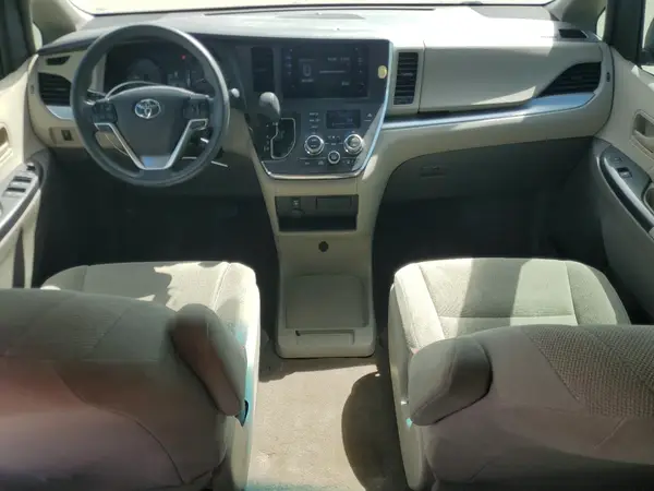 5TDZK3DC3GS764259 2016 TOYOTA SIENNA - Image 8