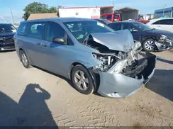 5TDZK3DC4GS695422 2016 TOYOTA SIENNA