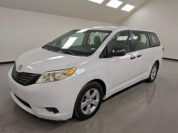5TDZK3DC4GS722117 2016 TOYOTA SIENNA - Image 1