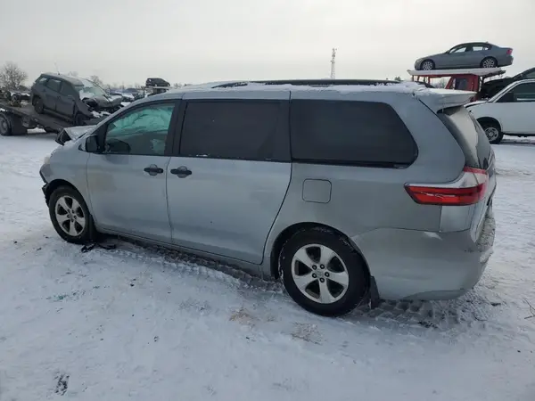 5TDZK3DC5GS694814 2016 TOYOTA SIENNA - Image 2