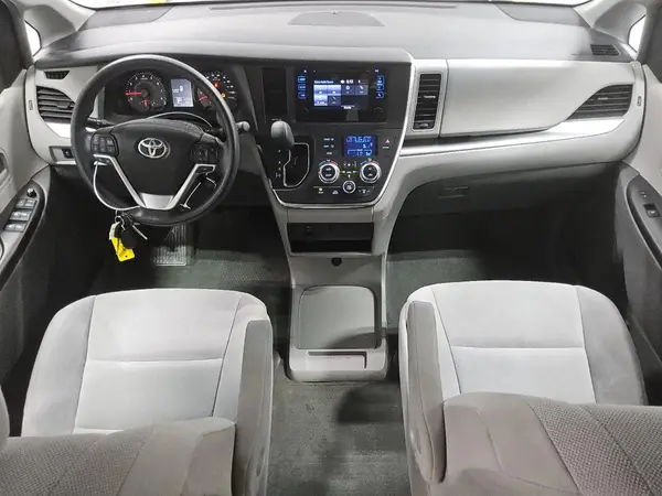 5TDZK3DC5GS698961 2016 TOYOTA SIENNA - Image 8