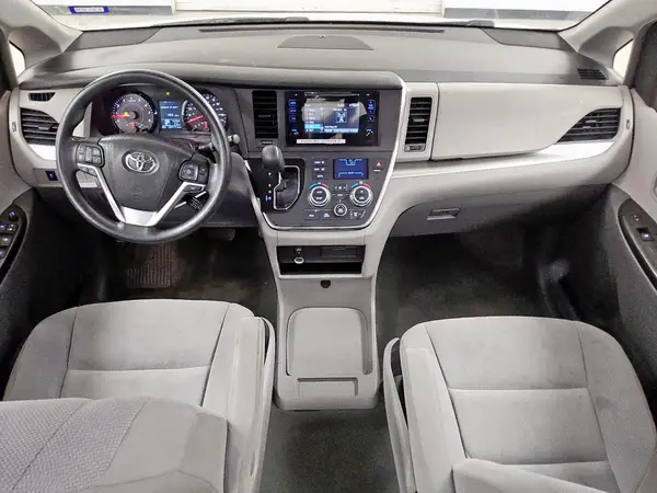 5TDZK3DC5GS700871 2016 TOYOTA SIENNA - Image 8
