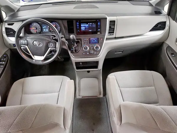 5TDZK3DC5GS711420 2016 TOYOTA SIENNA - Image 8