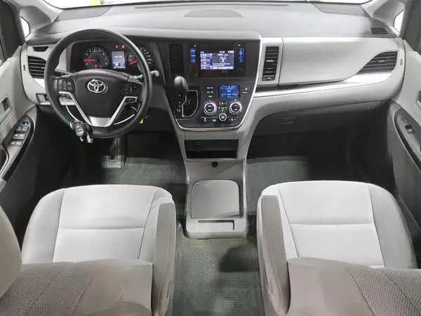 5TDZK3DC5GS731361 2016 TOYOTA SIENNA - Image 8