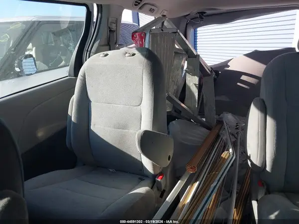 5TDZK3DC5GS735605 2016 TOYOTA SIENNA - Image 8