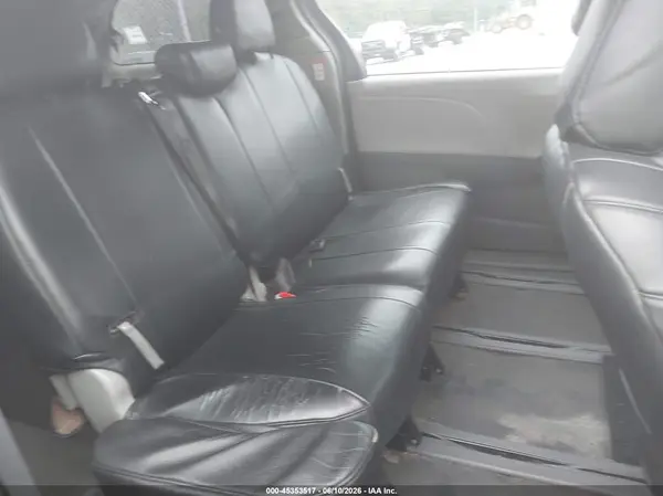 5TDZK3DC5GS754252 2016 TOYOTA SIENNA - Image 8