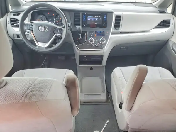 5TDZK3DC6GS709014 2016 TOYOTA SIENNA - Image 8