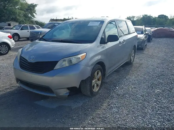 5TDZK3DC7GS721754 2016 TOYOTA SIENNA - Image 2