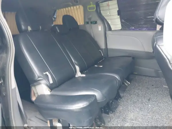 5TDZK3DC7GS729787 2016 TOYOTA SIENNA - Image 8
